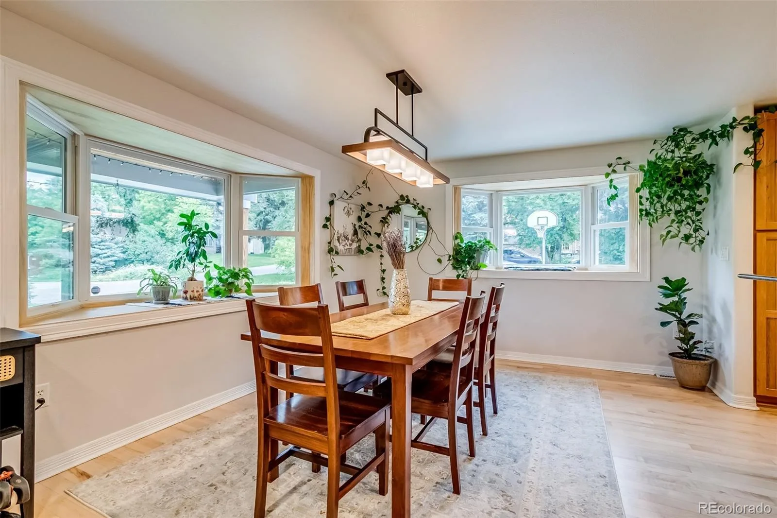755 Holland Street Lakewood CO 80215 MLS #REC5227783 06022026184553 1600 3