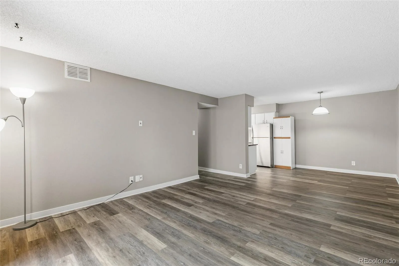7335 E Quincy Avenue #206 Denver CO 80237 | MLS #REC5230270 08112026210452 1600 13
