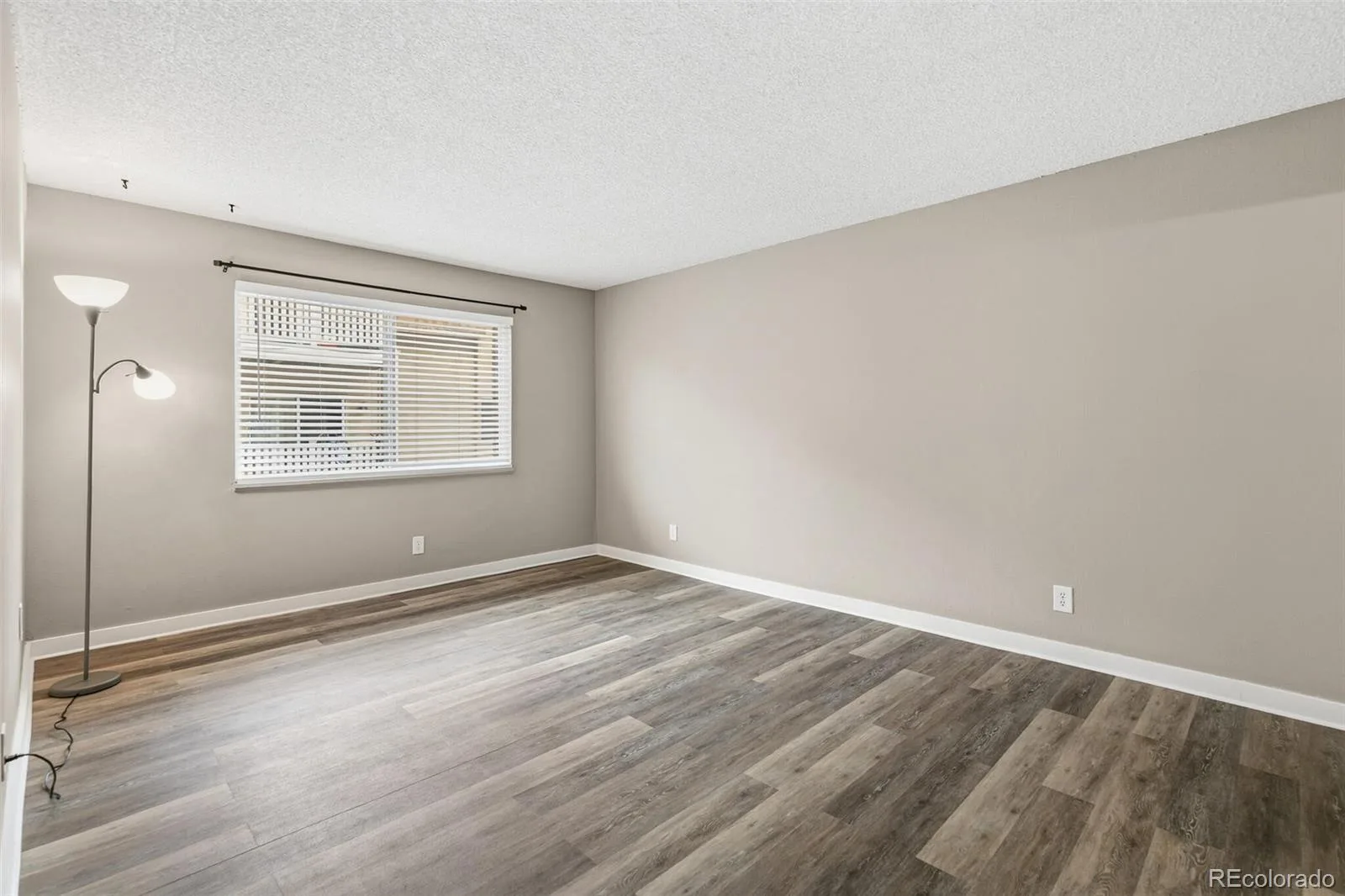 7335 E Quincy Avenue #206 Denver CO 80237 | MLS #REC5230270 08112026210452 1600 14