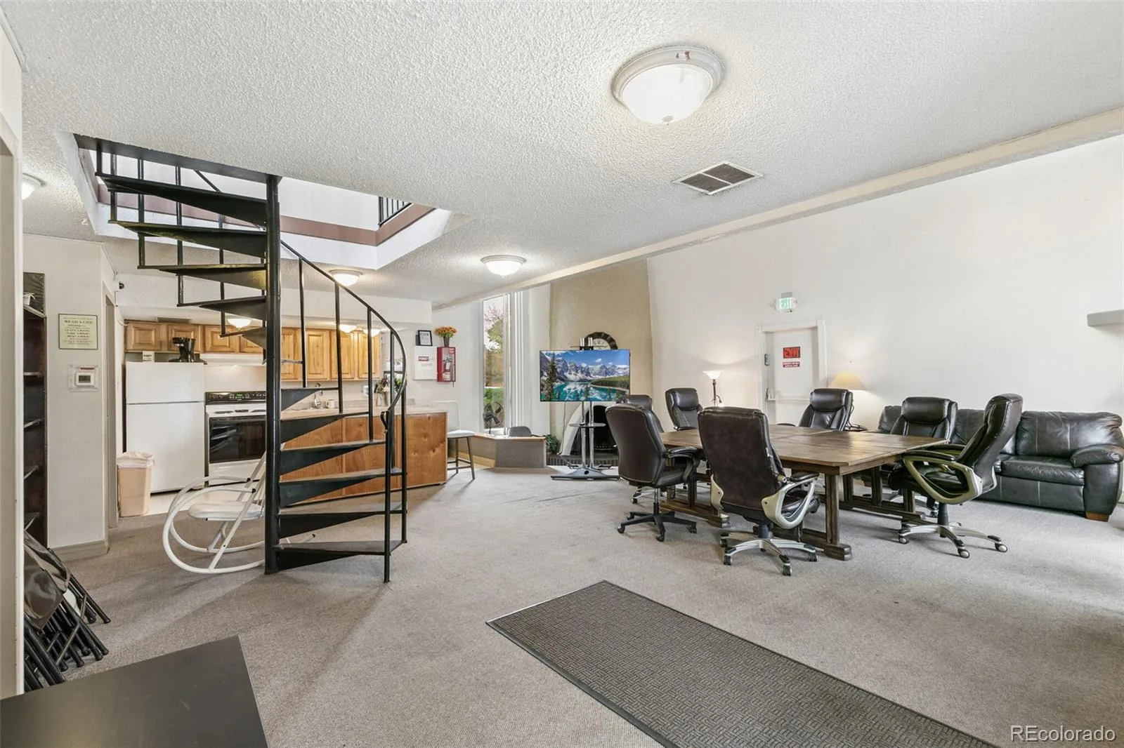 7335 E Quincy Avenue #206 Denver CO 80237 | MLS #REC5230270 08112026210452 1600 25