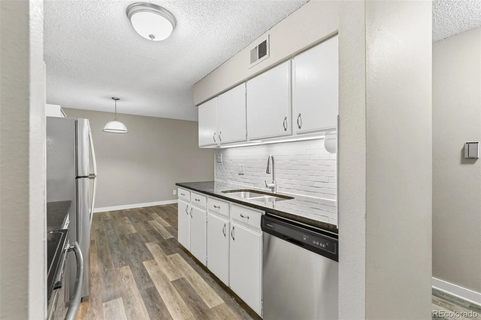 7335 E Quincy Avenue #206 Denver CO 80237 | MLS #REC5230270 08112026210452 1600 6