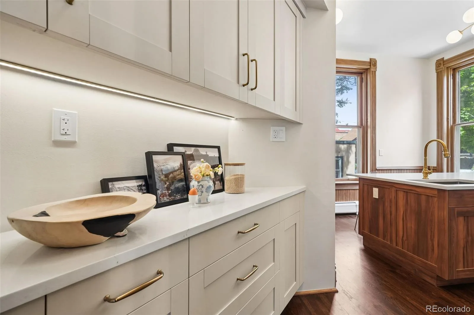 2104 Glenarm Place Denver CO 80205 MLS #REC5232326 06102026182914 1600 22