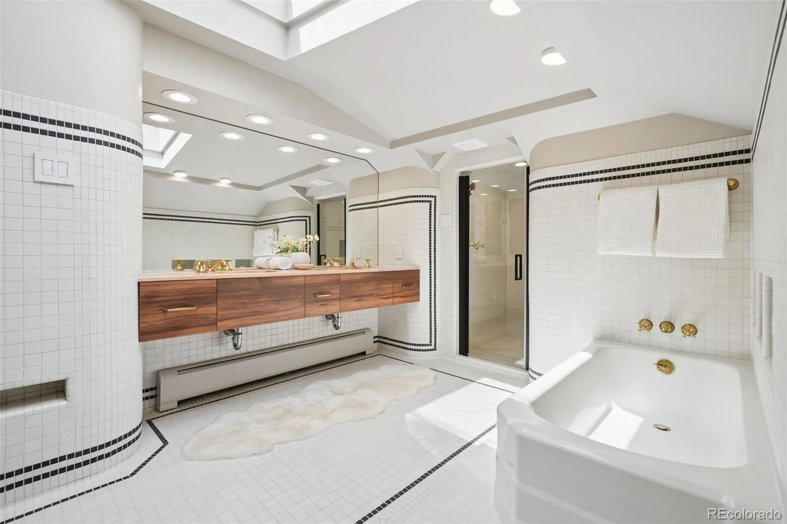 2104 Glenarm Place Denver CO 80205 MLS #REC5232326 06102026182914 1600 37