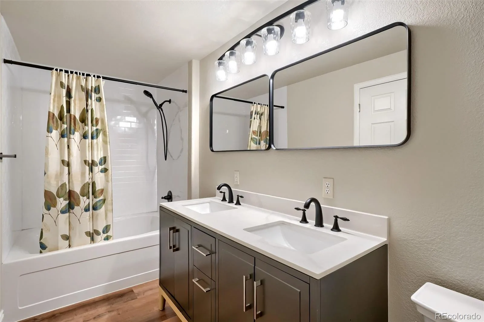 10096 E Carolina Place #102 Aurora CO 80247 MLS #REC5236192 06122026200958 1600 7
