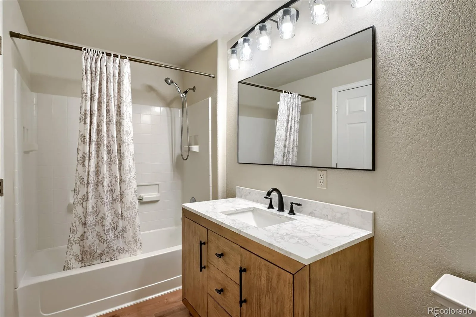 10096 E Carolina Place #102 Aurora CO 80247 MLS #REC5236192 06122026200958 1600 8