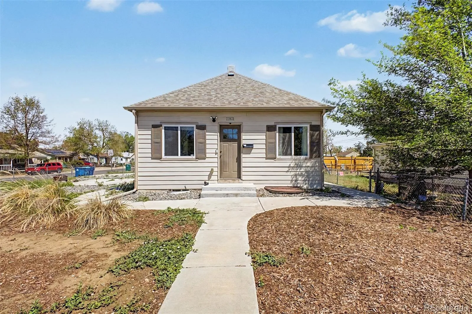 11801 E 17th Avenue Aurora CO 80010 MLS #REC5243160 05122026012356 1600 1
