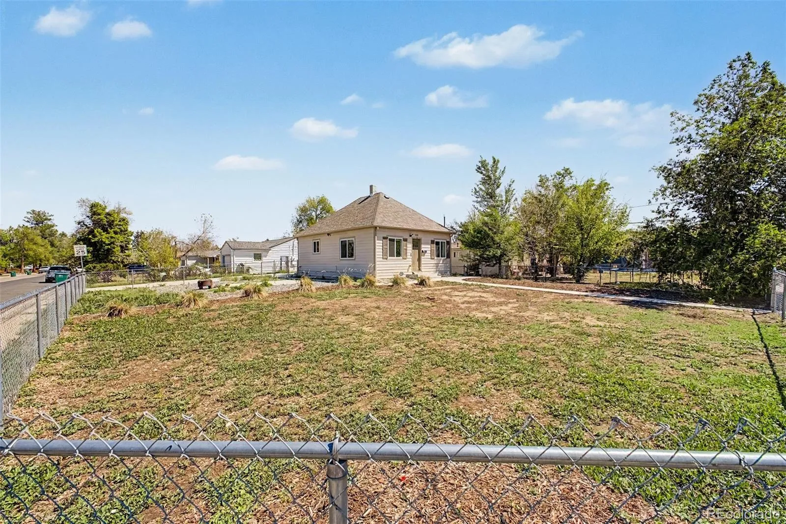 11801 E 17th Avenue Aurora CO 80010 MLS #REC5243160 05122026012356 1600 14