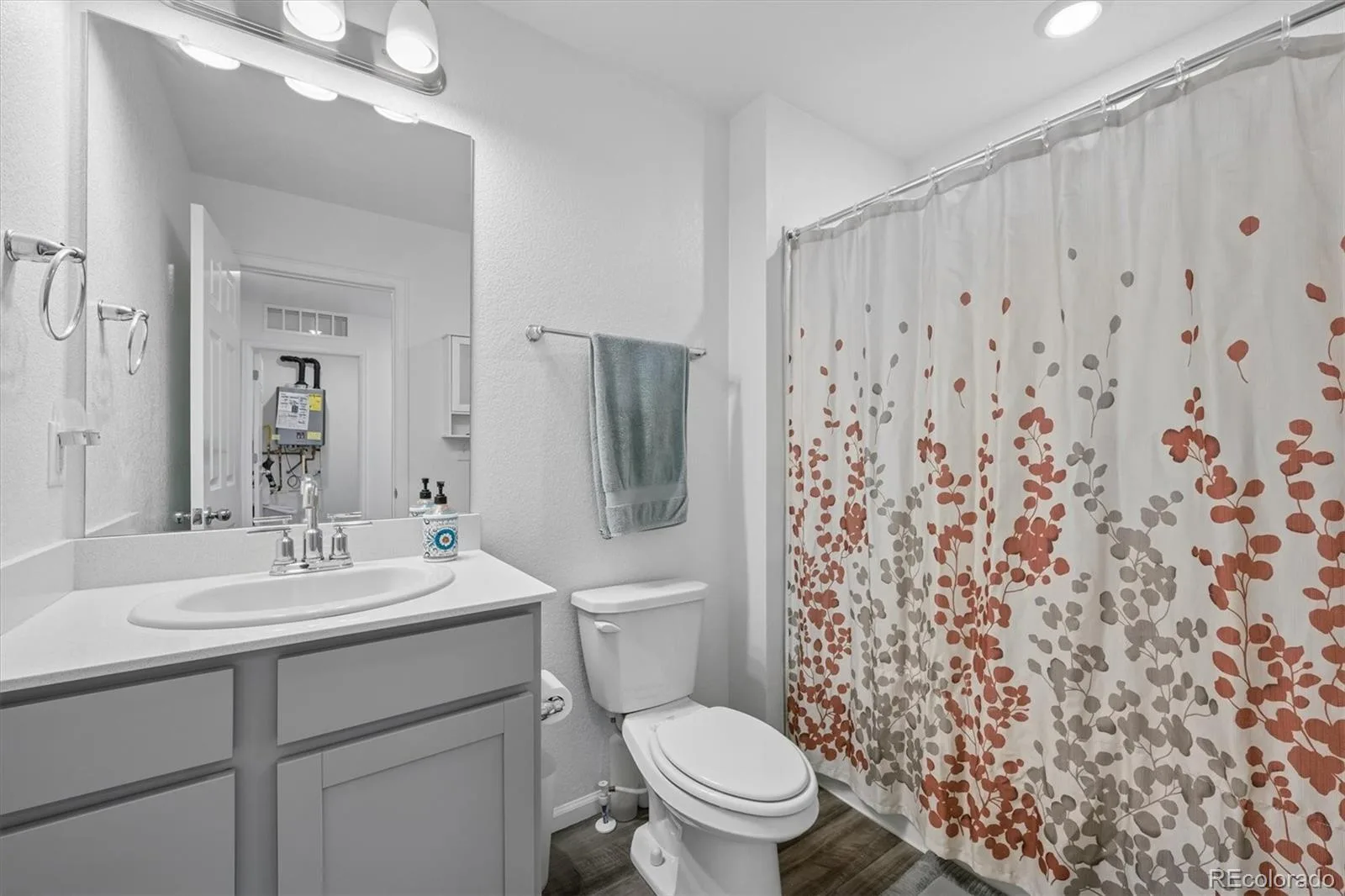 21052 E 60th Avenue Aurora CO 80019 | MLS #REC5246059 07252026165409 1600 15