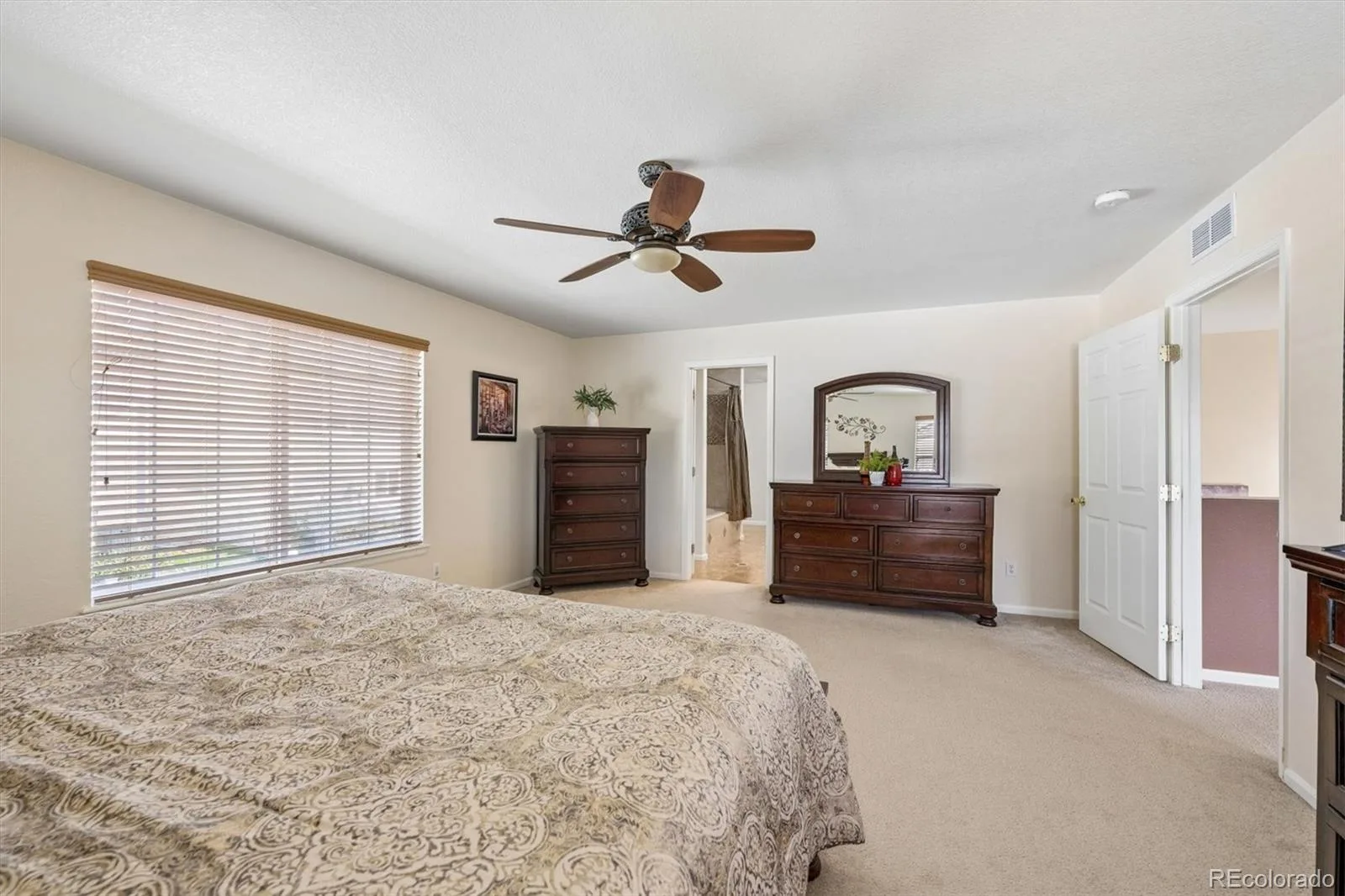 5556 Halifax Court Denver CO 80249 | MLS #REC5248168 08282026144911 1600 15