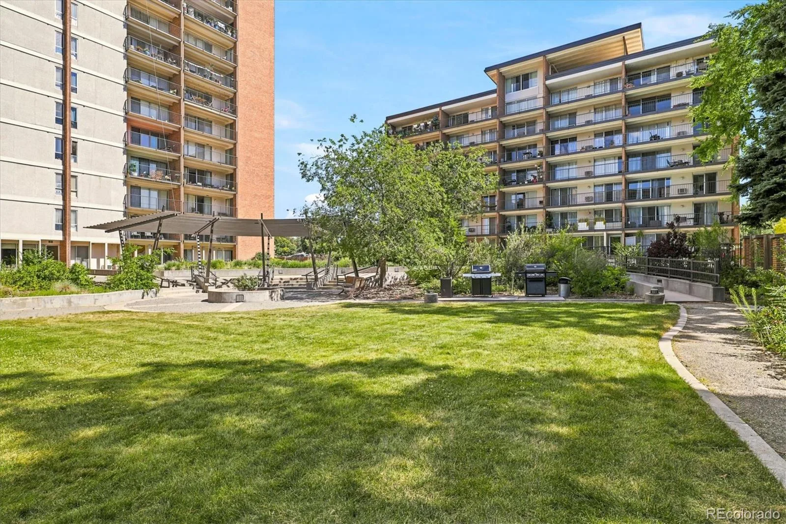 955 Eudora Street #1007 Denver CO 80220 MLS #REC5251904 07162026011619 1600 33