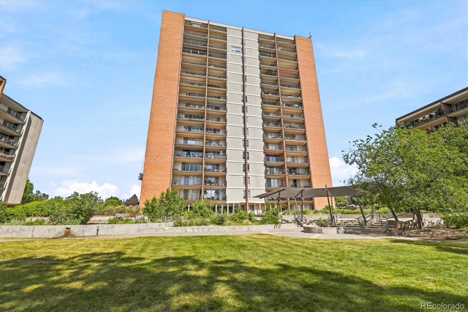 955 Eudora Street #1007 Denver CO 80220 MLS #REC5251904 07162026011619 1600 34