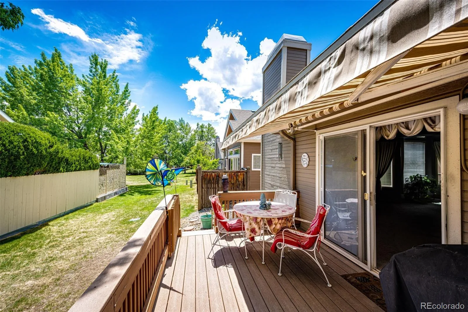 2566 S Independence Court Lakewood CO 80227 | MLS #REC5255437 07302026180811 1600 20