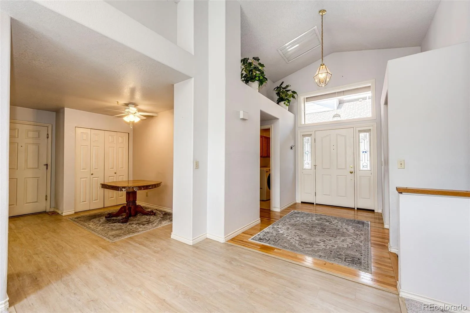 2566 S Independence Court Lakewood CO 80227 | MLS #REC5255437 07302026180811 1600 5