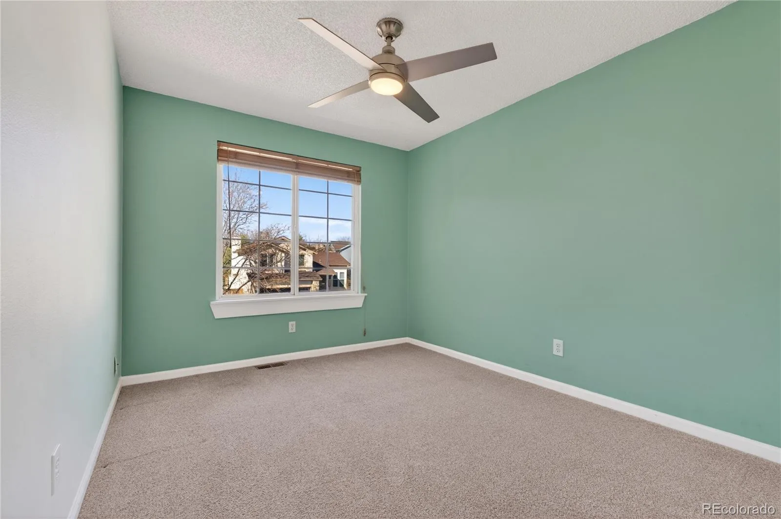 8504 Zang Court Arvada CO 80005 | MLS #REC5255753 08232026024604 1600 22