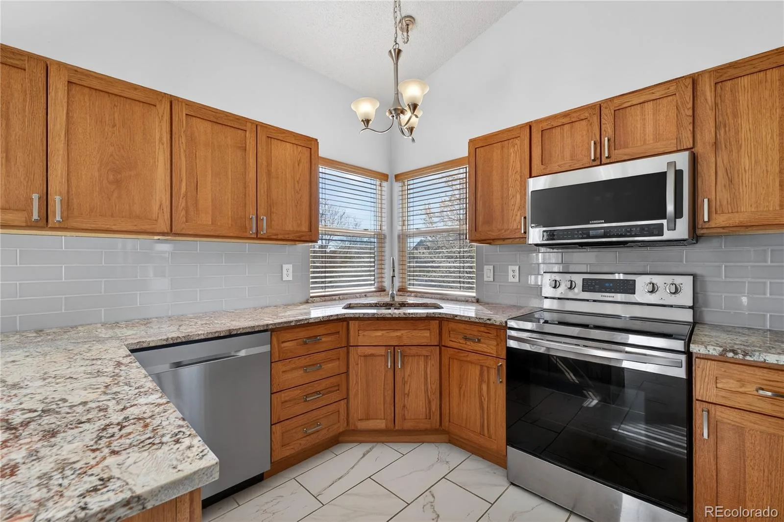 8504 Zang Court Arvada CO 80005 | MLS #REC5255753 08232026024604 1600 9