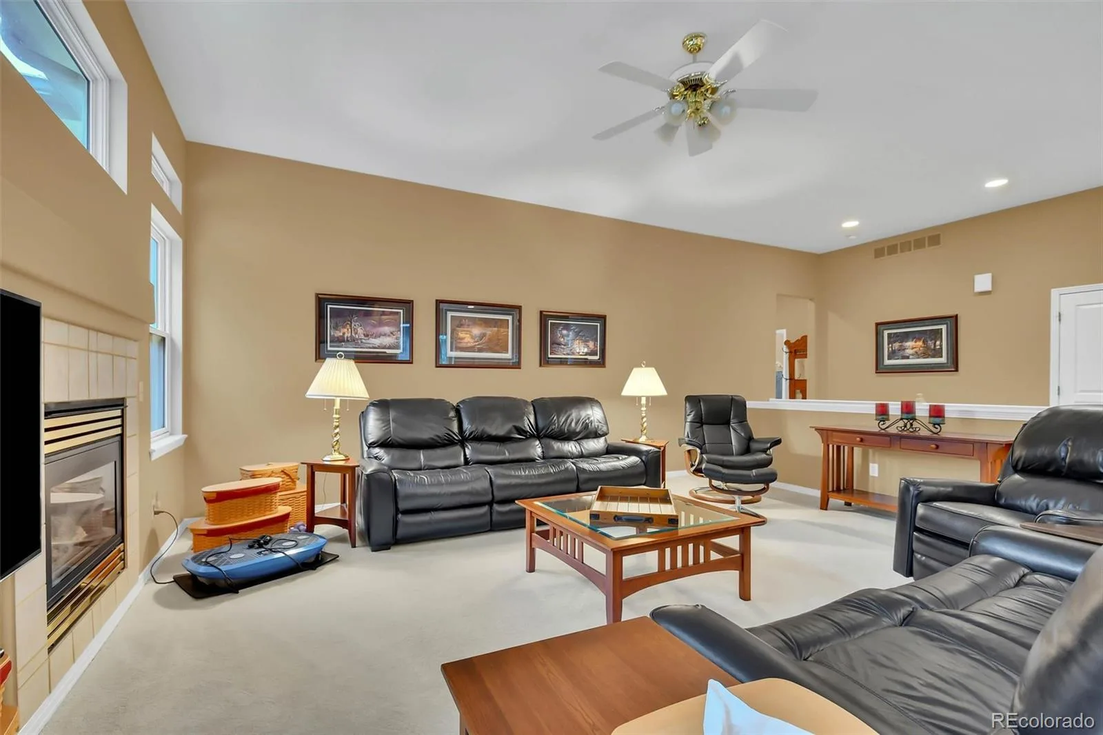 15805 W 63rd Avenue Arvada CO 80403 MLS #REC5256518 06162026073627 1600 18