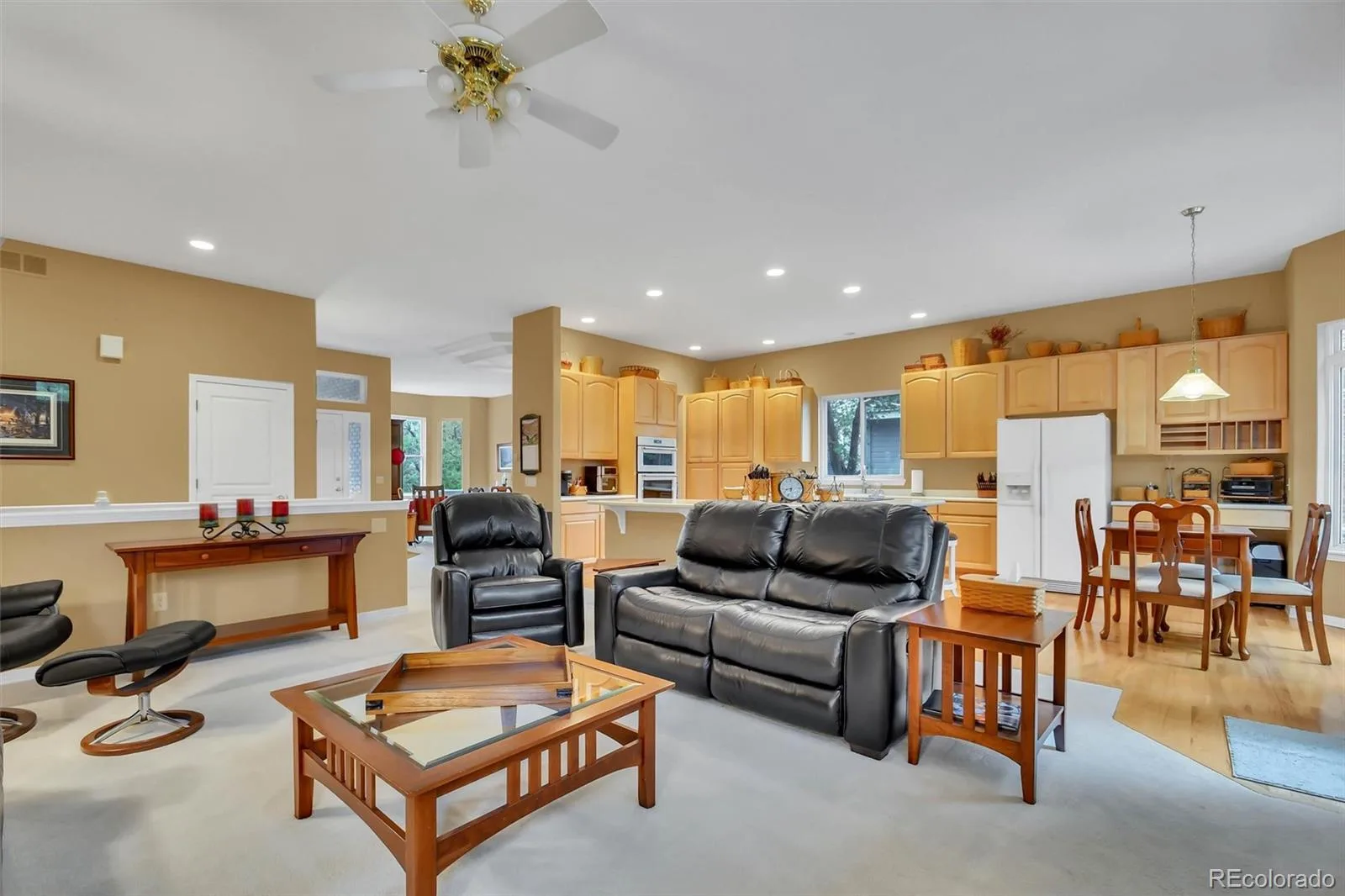 15805 W 63rd Avenue Arvada CO 80403 MLS #REC5256518 06162026073627 1600 19