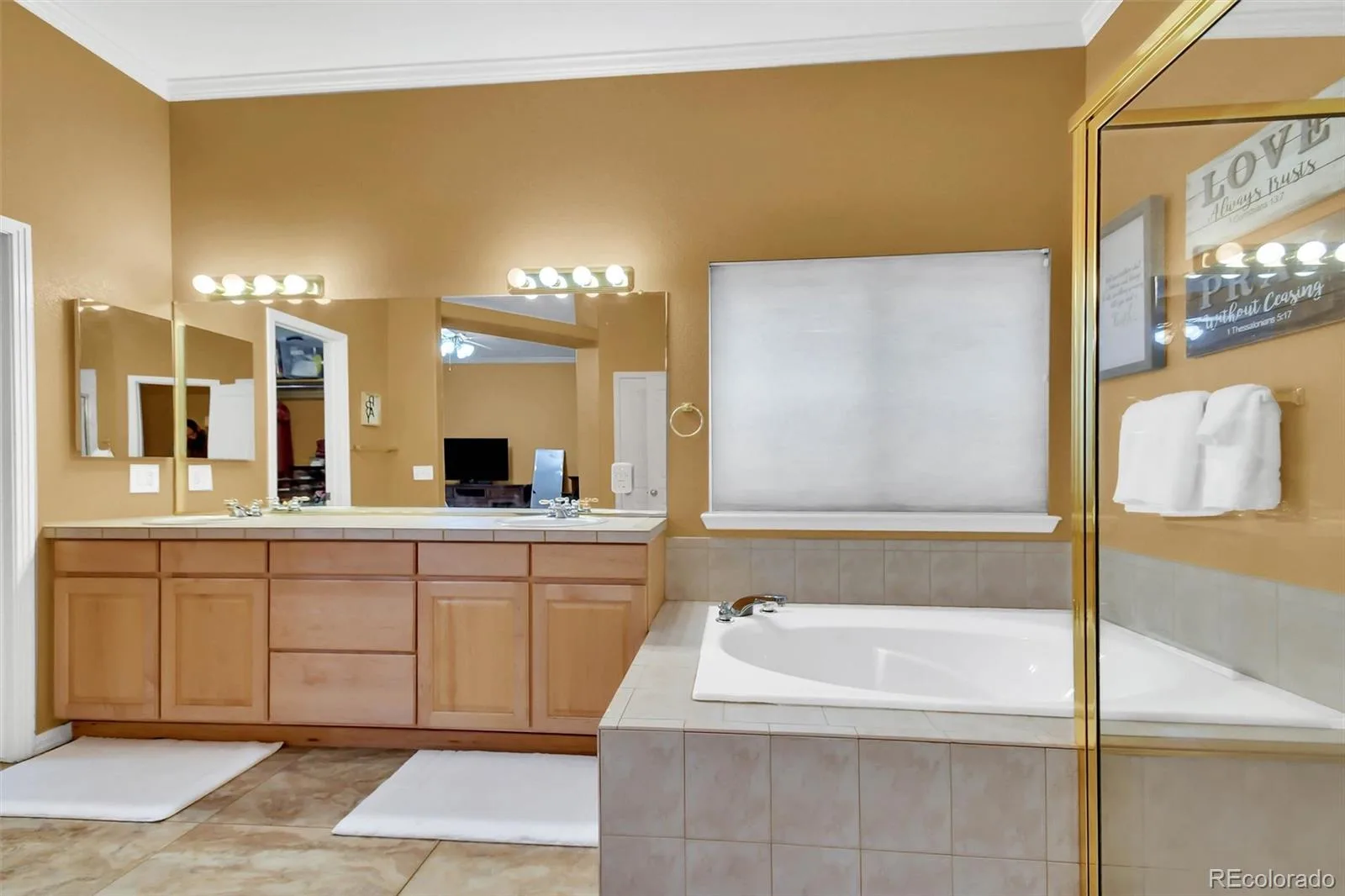 15805 W 63rd Avenue Arvada CO 80403 MLS #REC5256518 06162026073627 1600 28