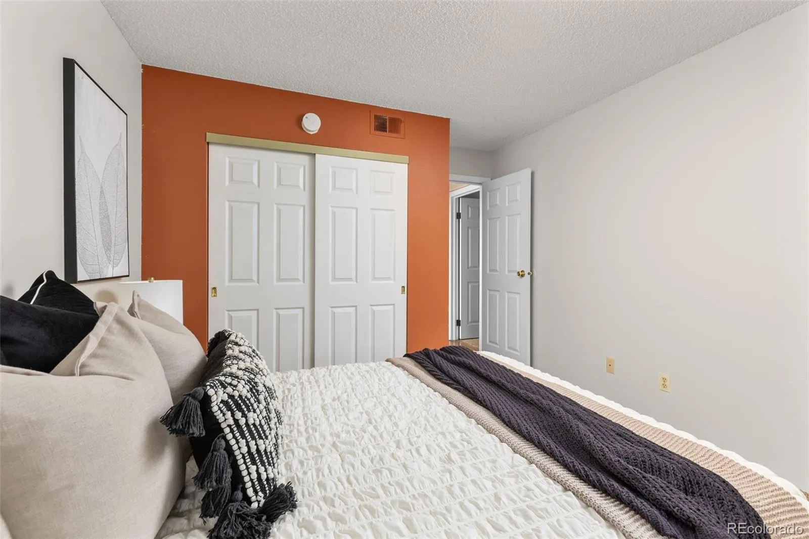 18302 E Kepner Place #203 Aurora CO 80017 MLS #REC5258434 05252026144918 1600 16