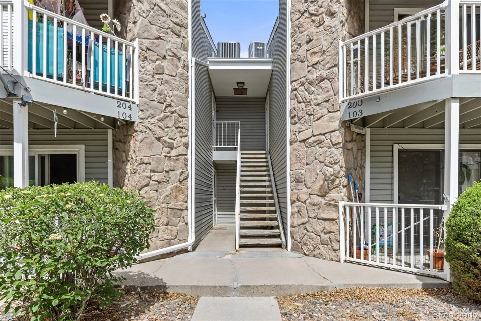 18302 E Kepner Place #203 Aurora CO 80017 MLS #REC5258434 05252026144918 1600 2