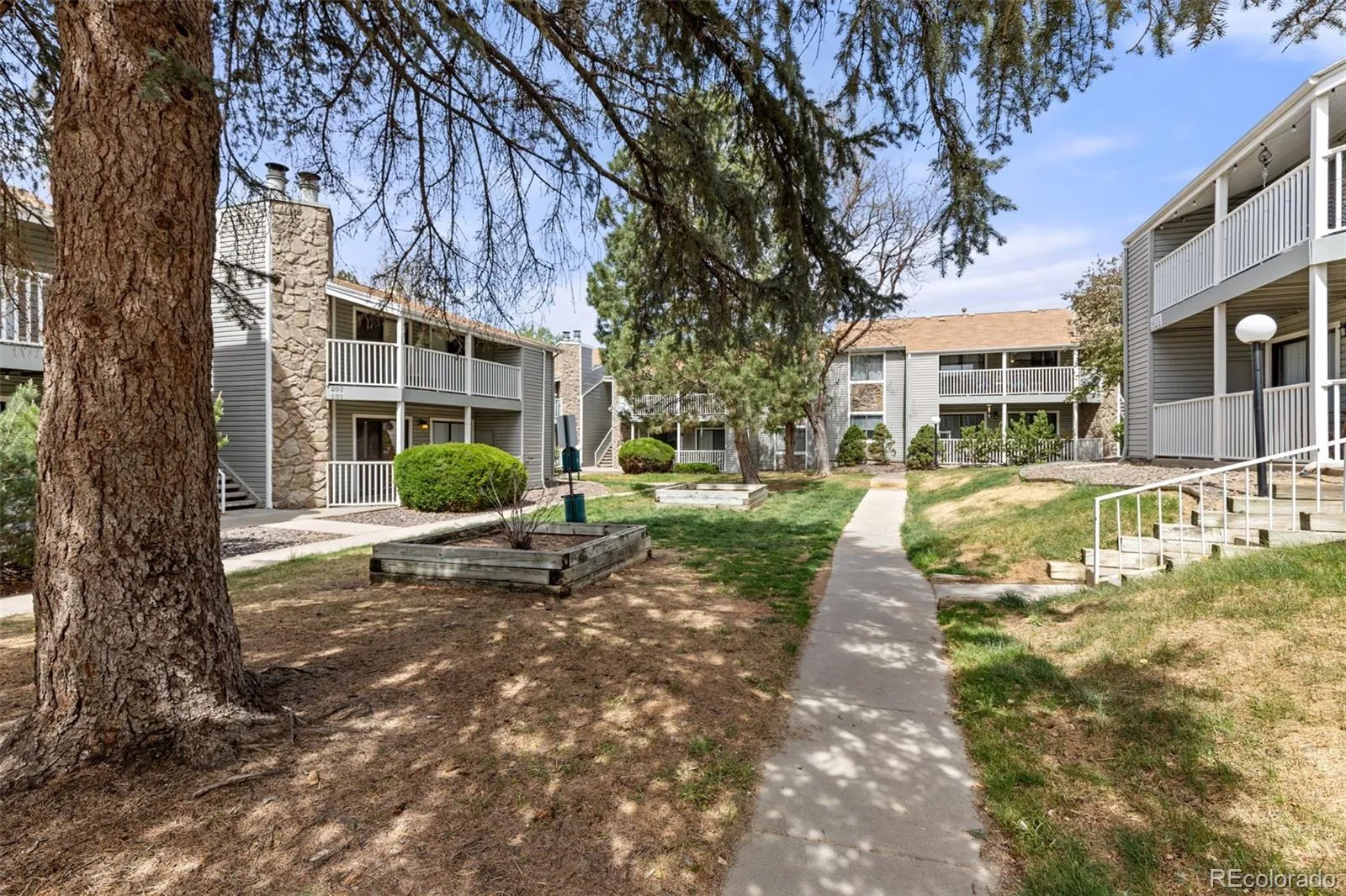 18302 E Kepner Place #203 Aurora CO 80017 MLS #REC5258434 05252026144918 1600 26