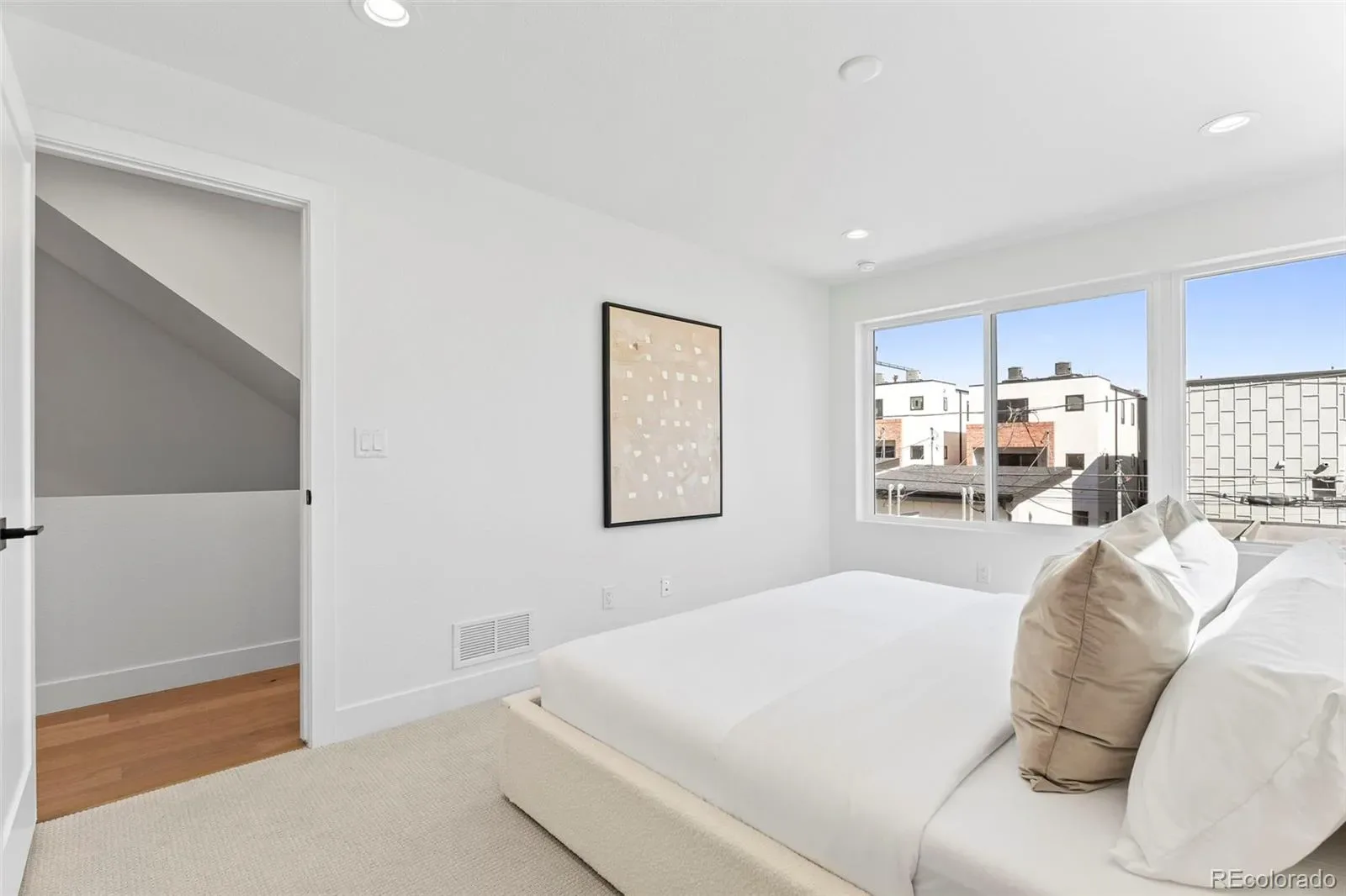 03192026190453 1600 16