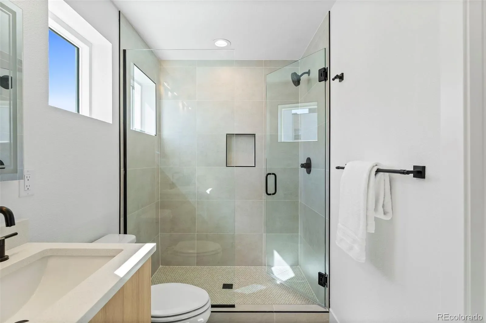 03192026190453 1600 19