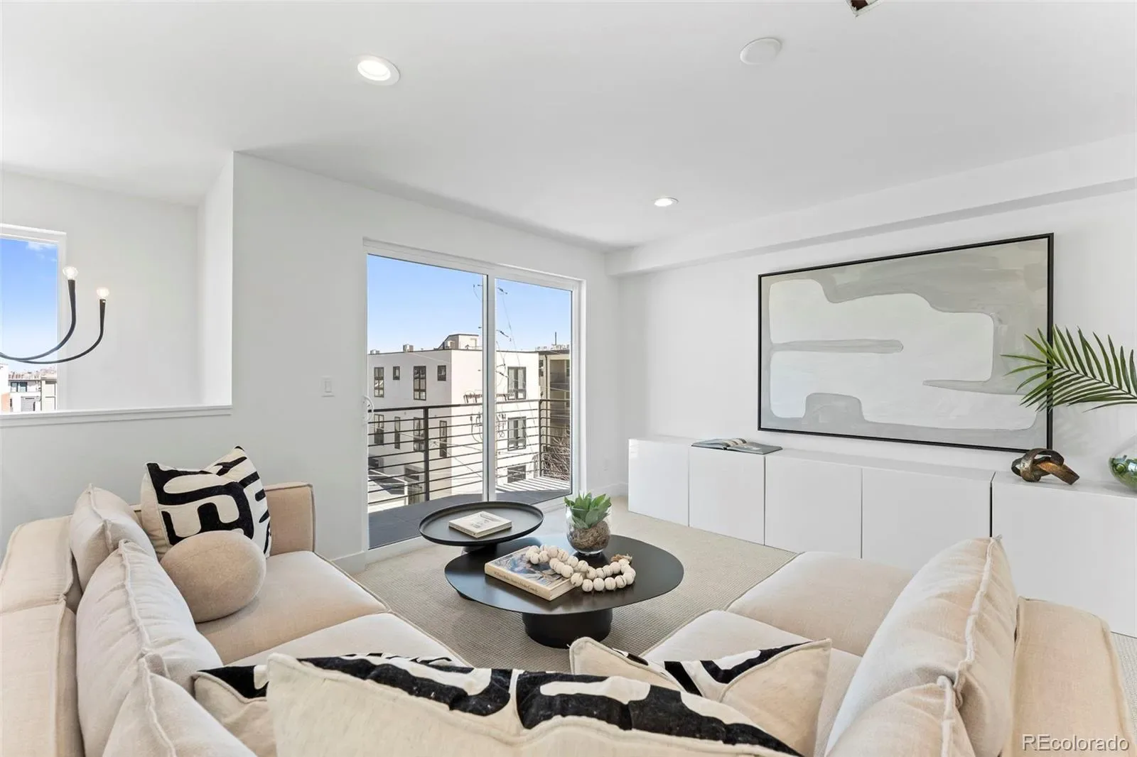 03192026190453 1600 24