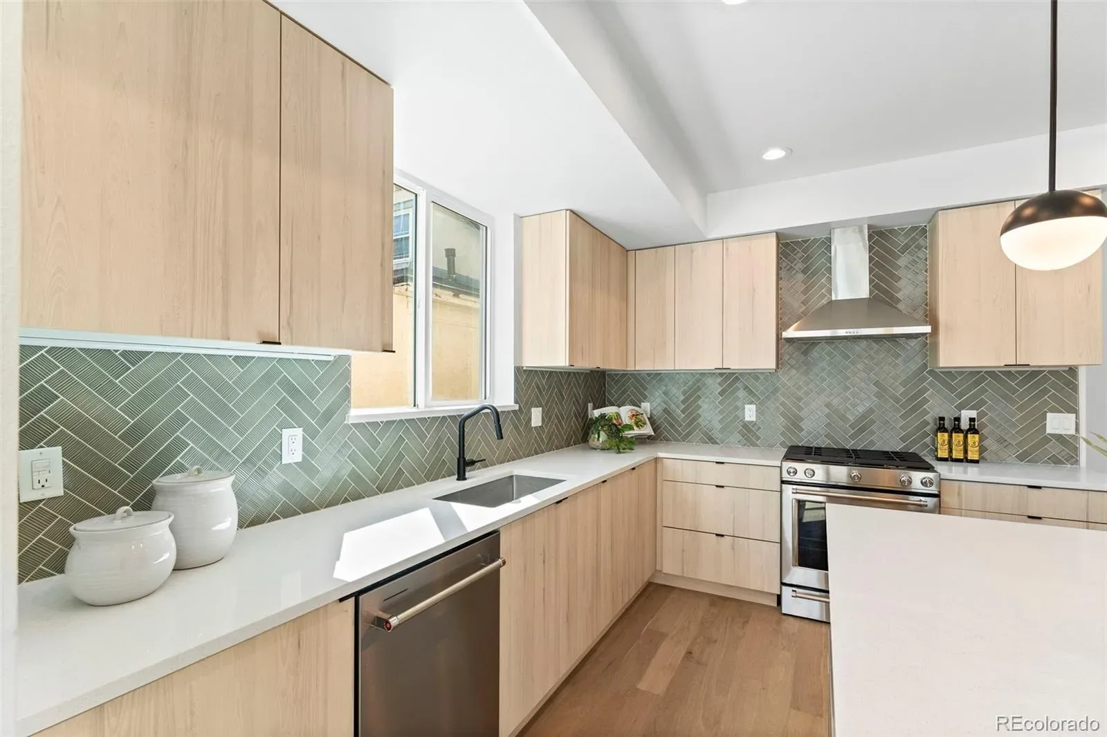 03192026190453 1600 3