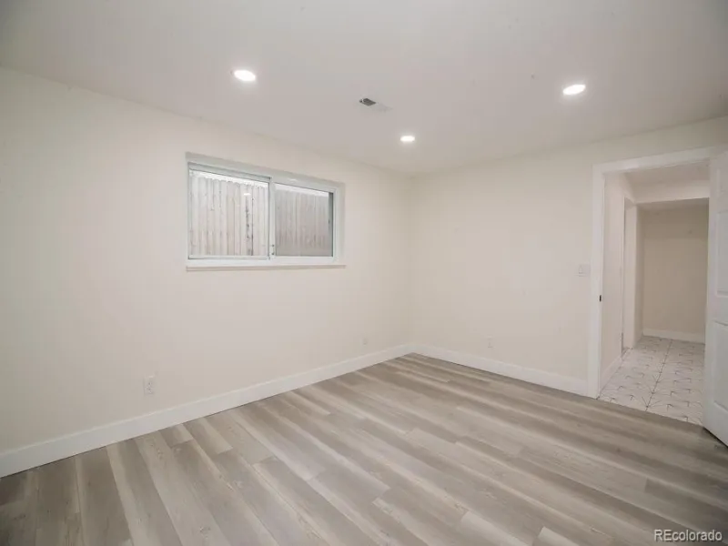 05082026031516 800 23