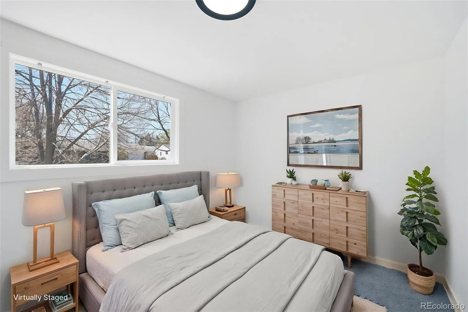 04072026230410 1600 24