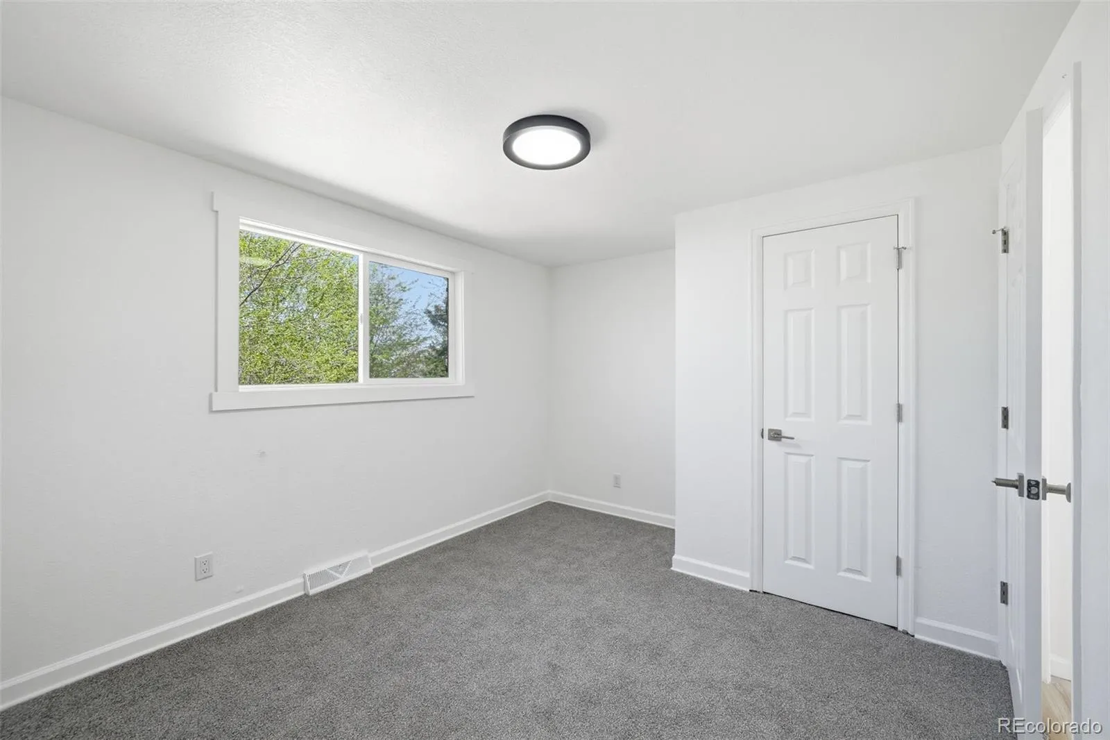 04072026230410 1600 28