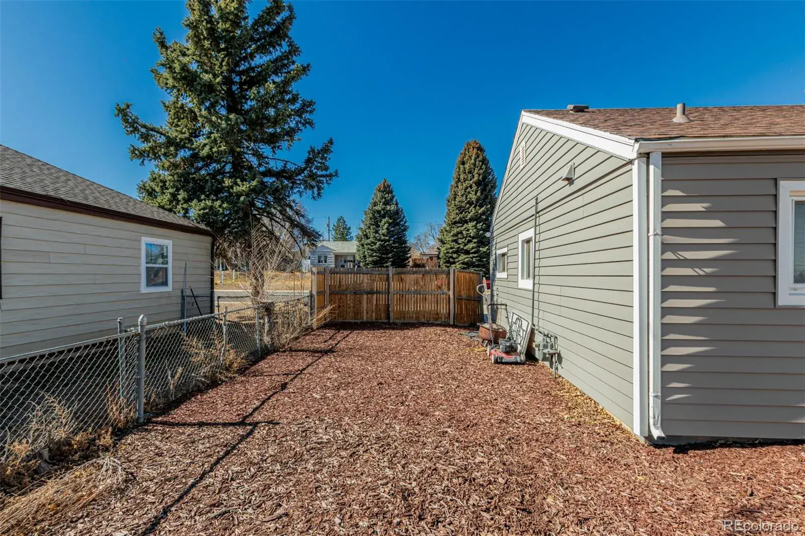 800 S Pecos Street Denver CO 80223 MLS #REC5265660 02272026182034 1600 27