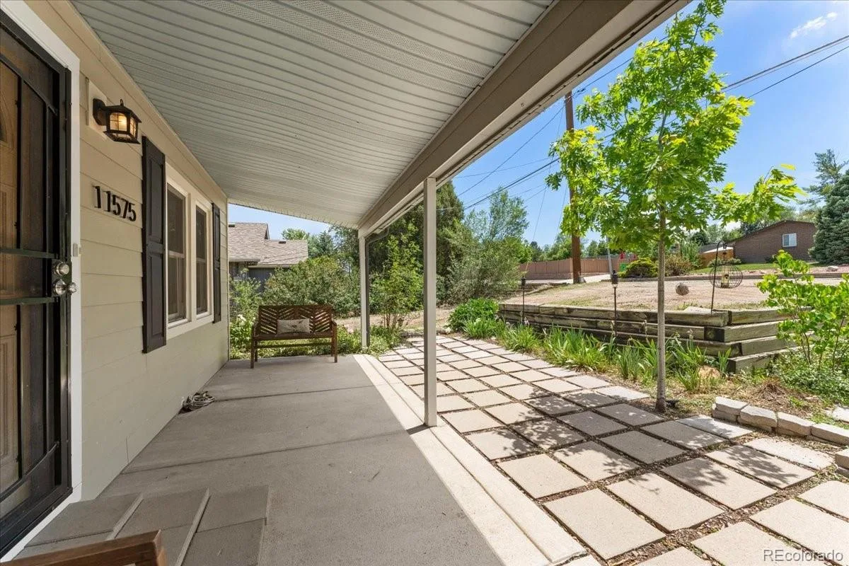 11575 W 32nd Avenue Wheat Ridge CO 80033 MLS #REC5266065 06162026215601 1200 2