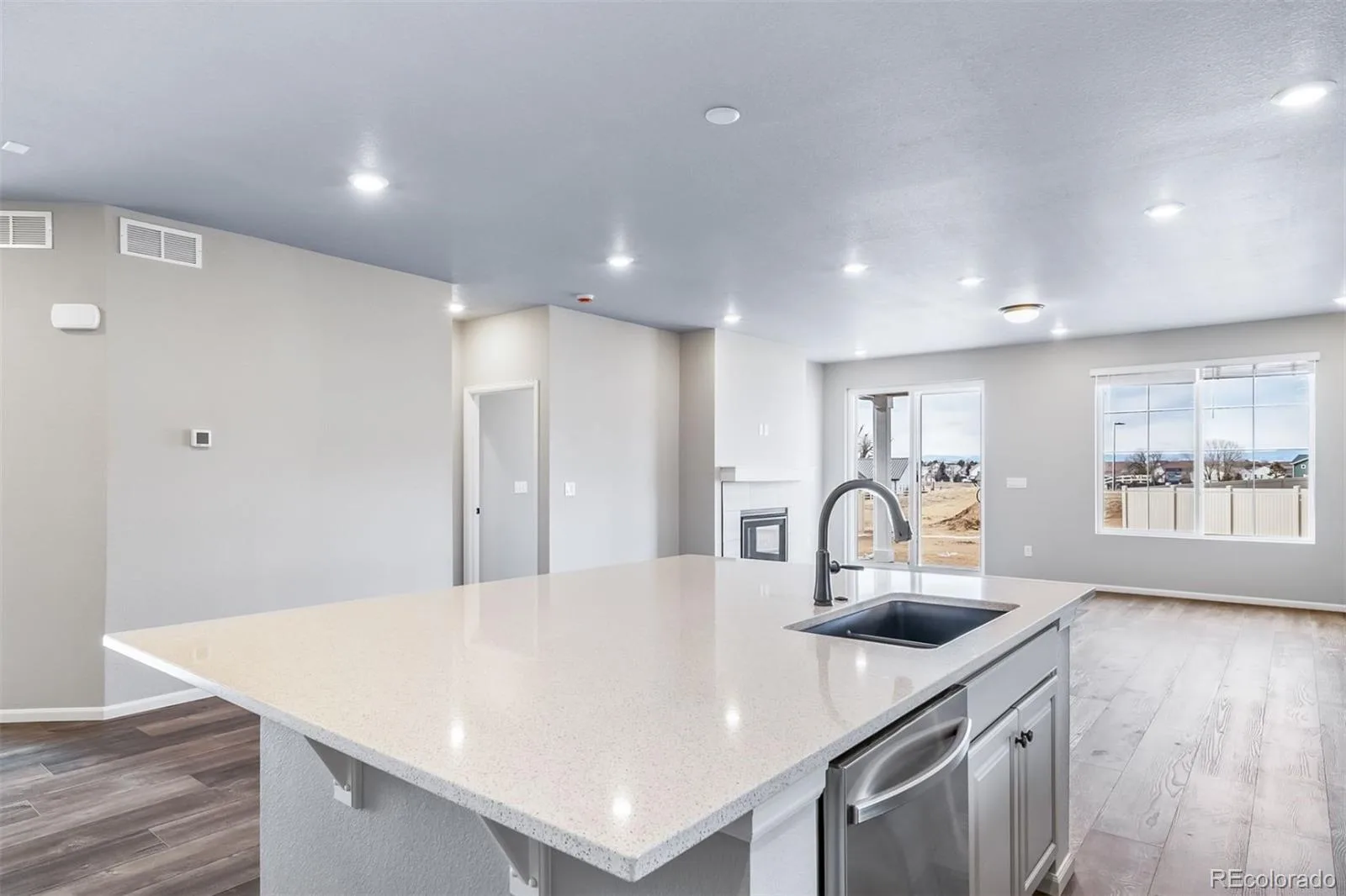 4827 N Sicily Court Aurora CO 80019 | MLS #REC5268418 08192026174339 1600 5