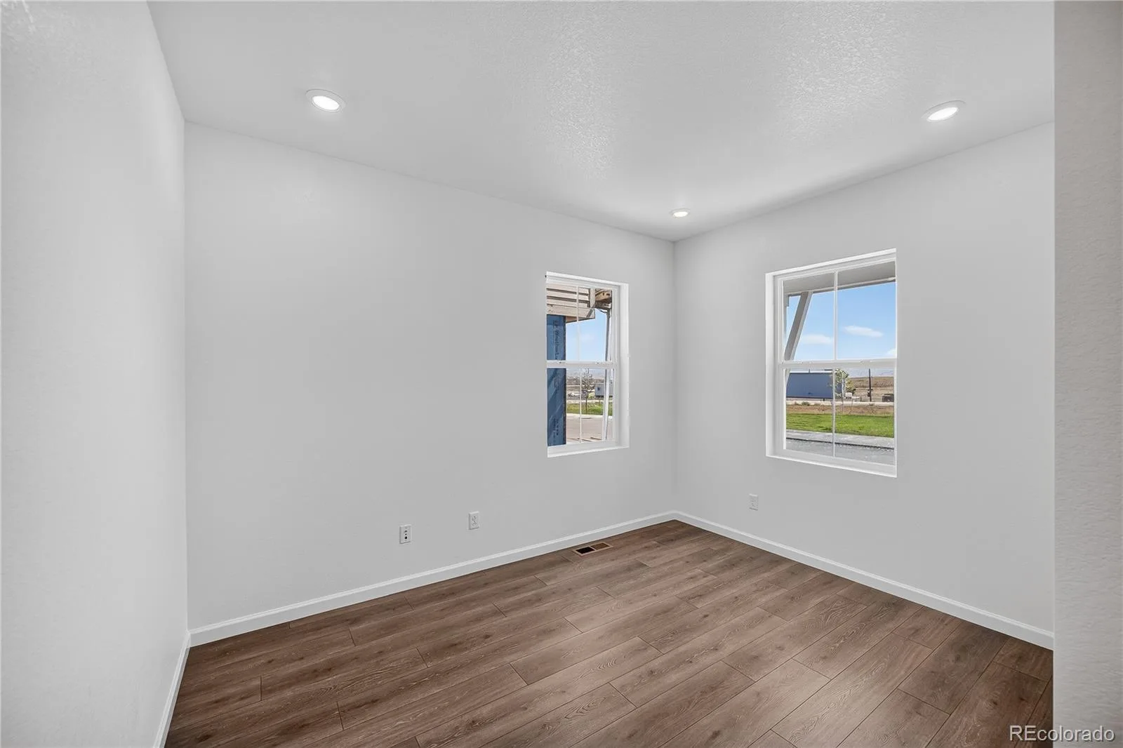 8701 Pennycress Drive Littleton CO 80125 | MLS #REC5268443 08072026230244 1600 10