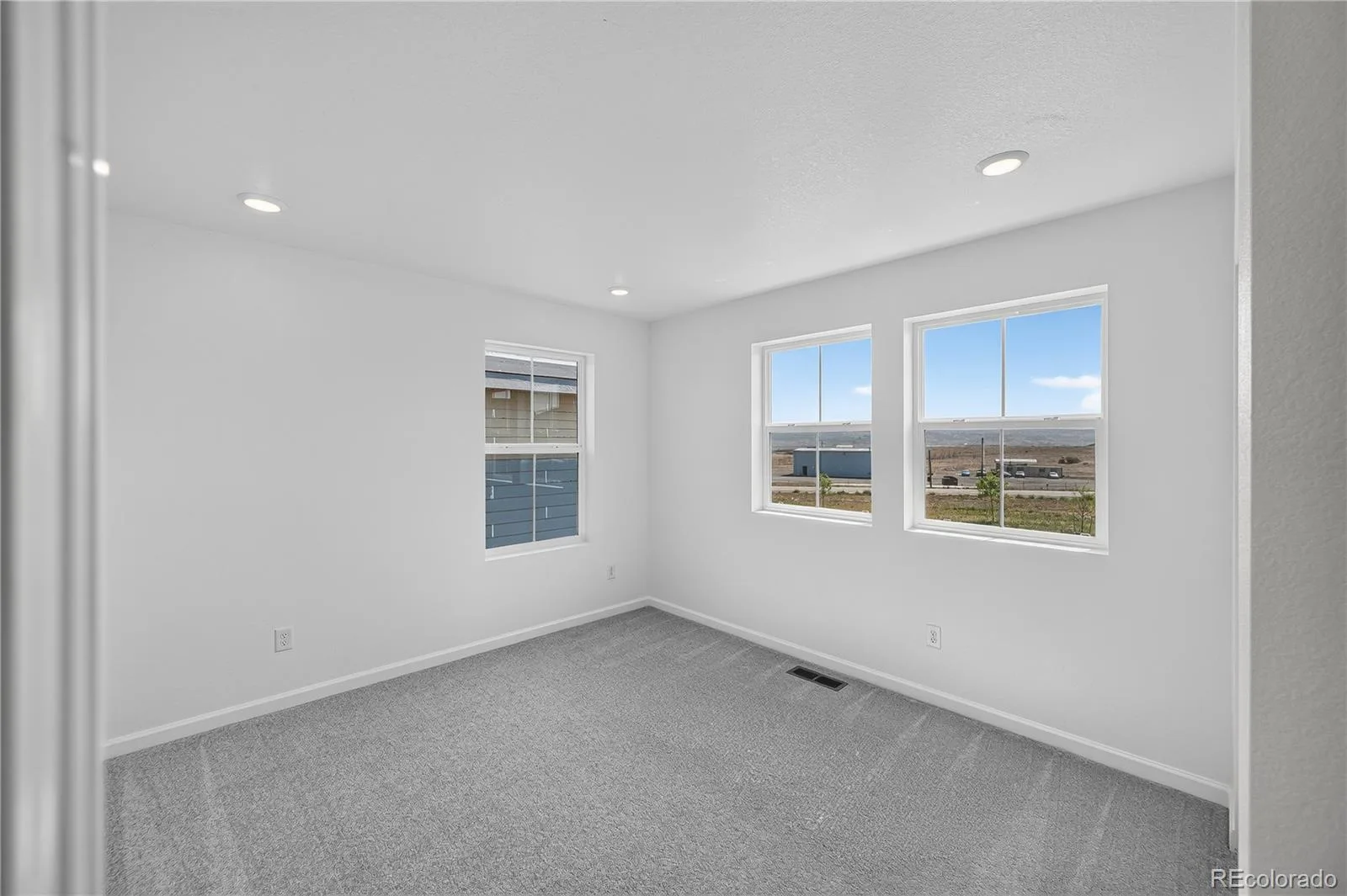8701 Pennycress Drive Littleton CO 80125 | MLS #REC5268443 08072026230244 1600 21
