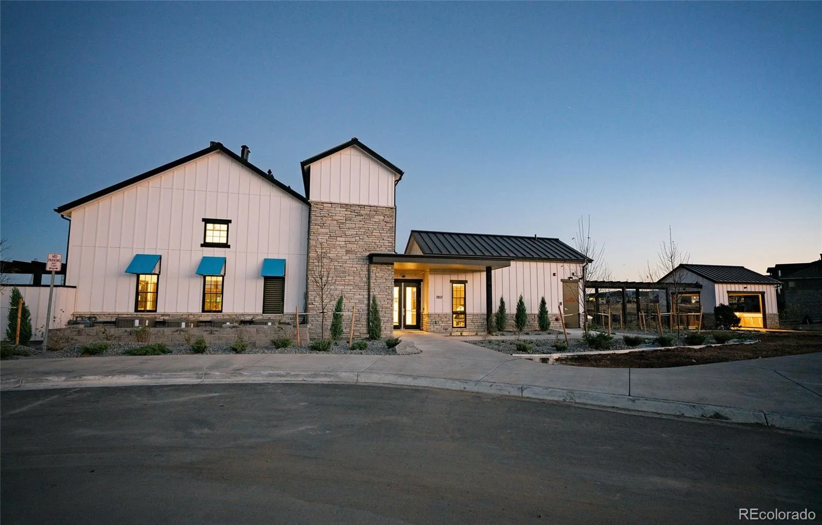 8701 Pennycress Drive Littleton CO 80125 | MLS #REC5268443 08072026230244 1600 30