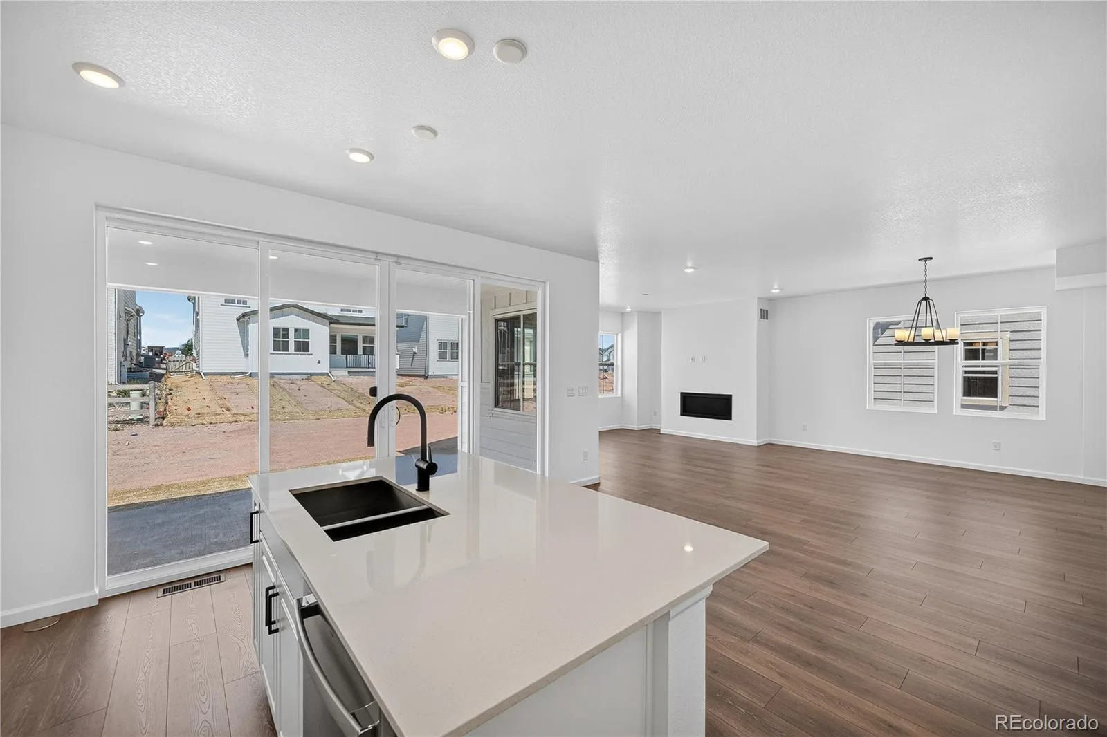 8701 Pennycress Drive Littleton CO 80125 | MLS #REC5268443 08072026230244 1600 4