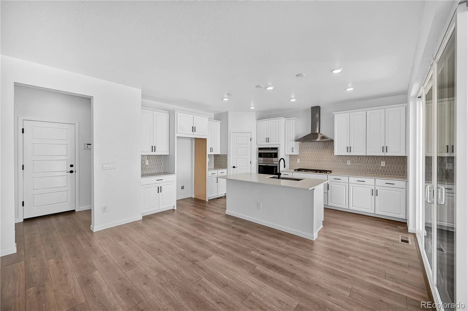 8701 Pennycress Drive Littleton CO 80125 | MLS #REC5268443 08072026230244 1600 6