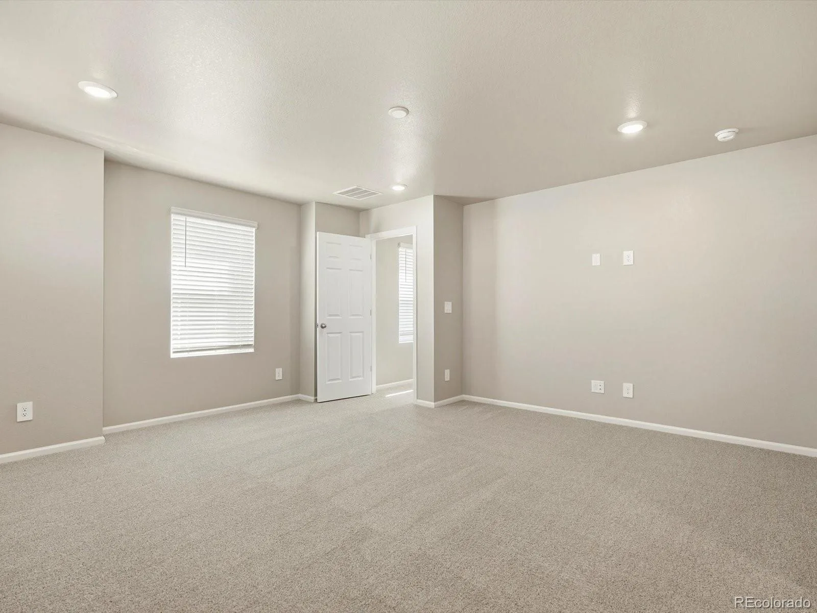 9224 Sedalia Street Commerce City CO 80022 | MLS #REC5269472 08132026212616 1600 15