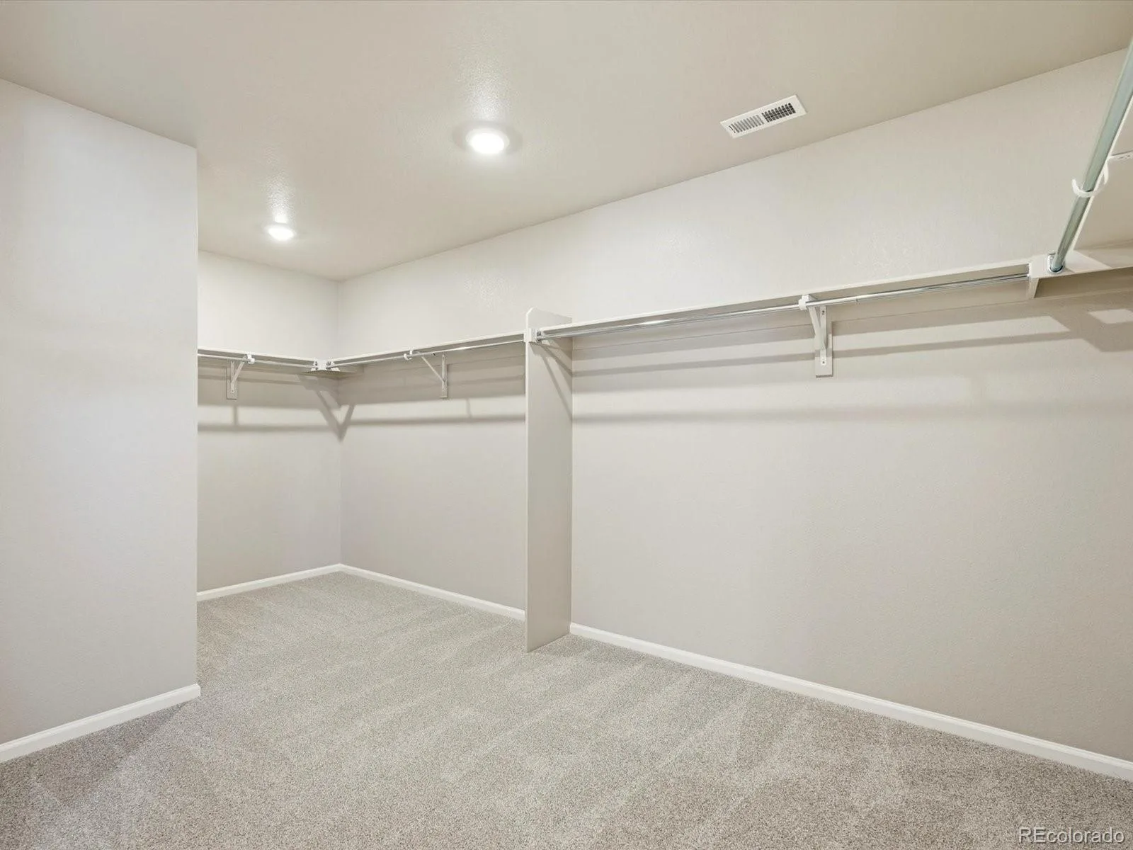 9224 Sedalia Street Commerce City CO 80022 | MLS #REC5269472 08132026212616 1600 18