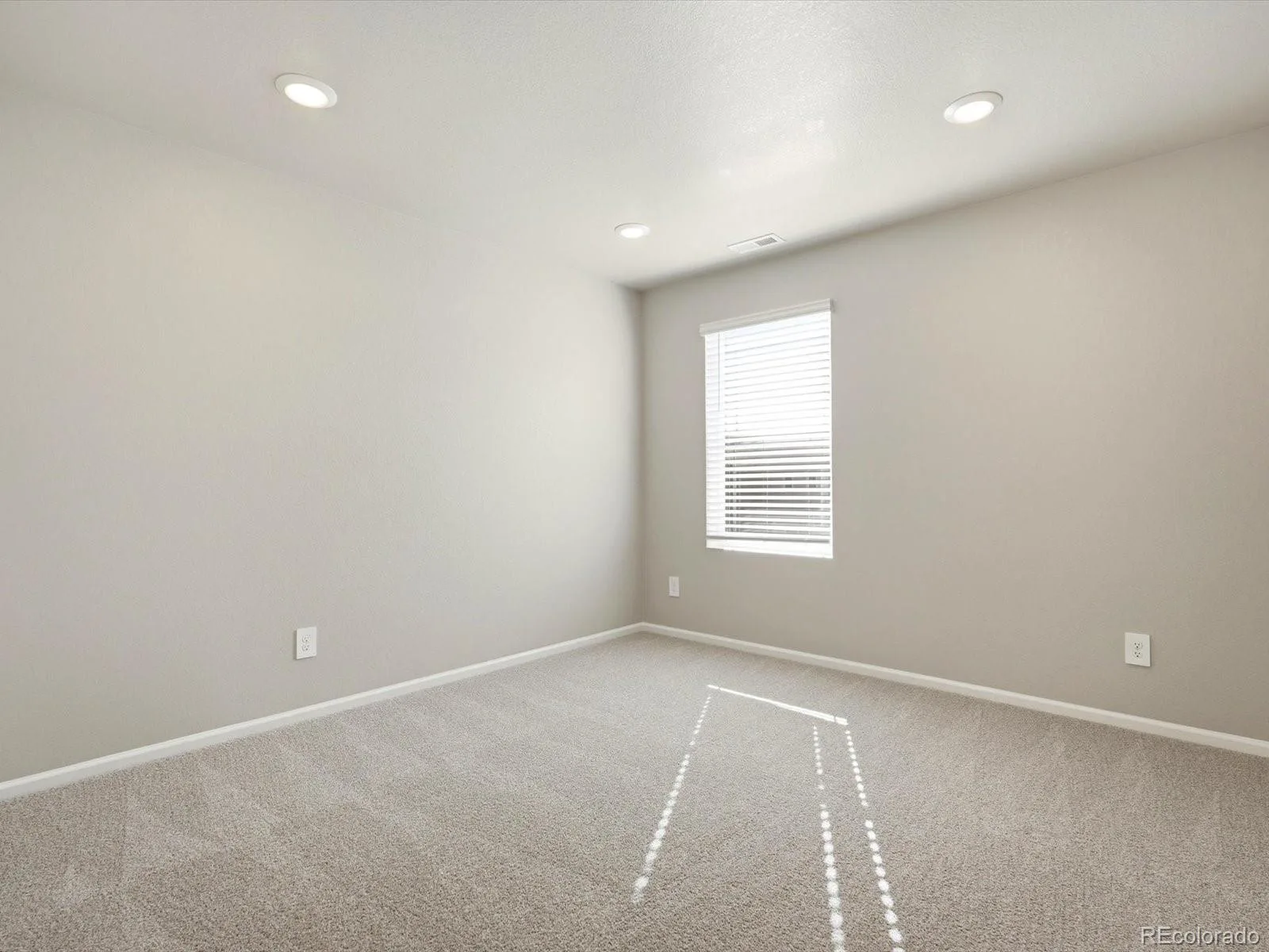 9224 Sedalia Street Commerce City CO 80022 | MLS #REC5269472 08132026212616 1600 21