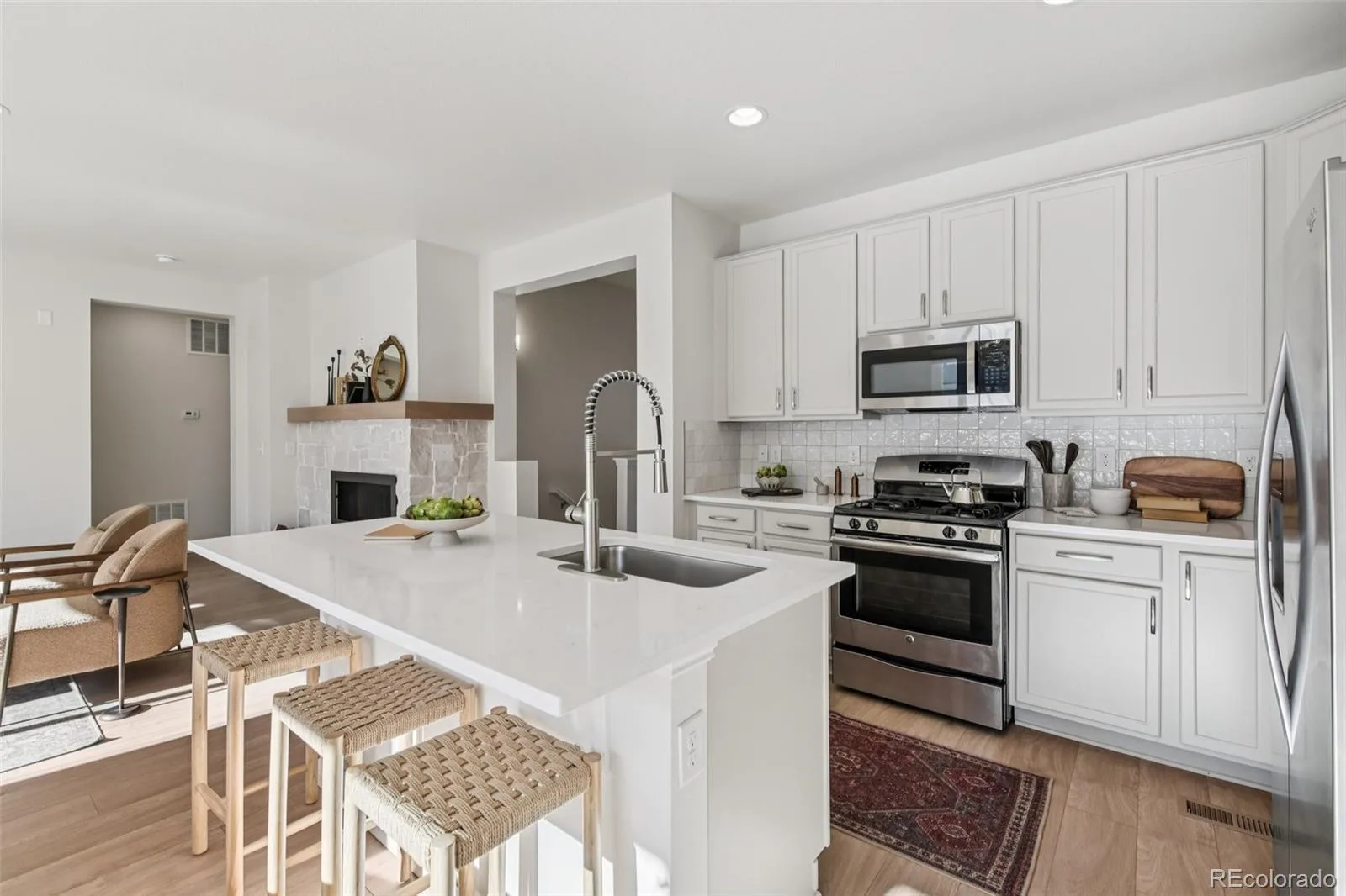 12636 Sandstone Drive Broomfield CO 80021 MLS #REC5275124 06242026233655 1600 3