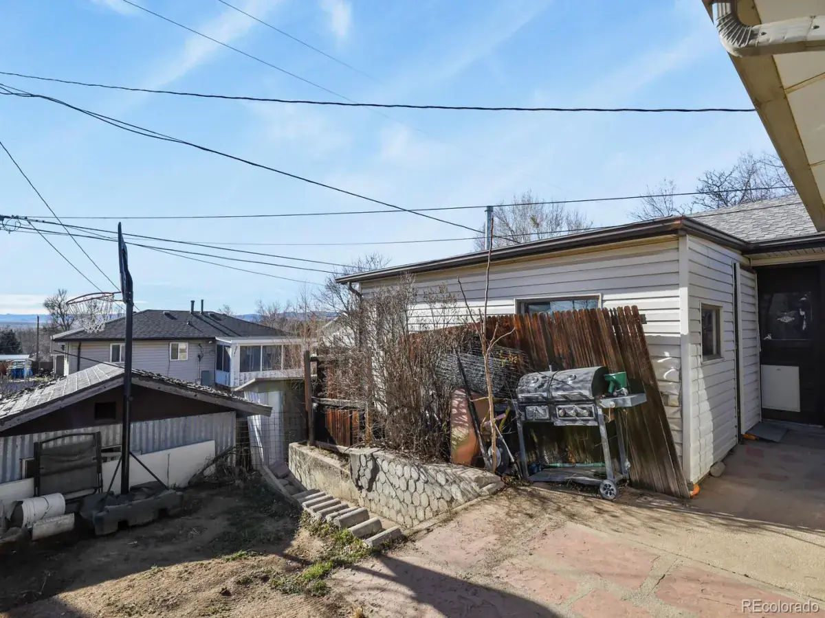 12232025213428 1200 21