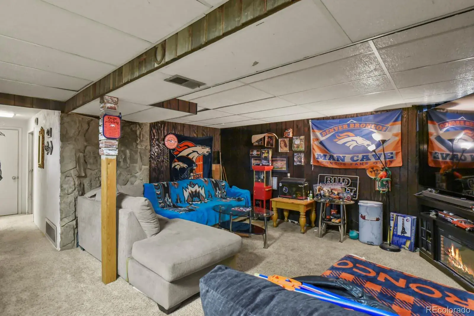 12232025213428 1600 13