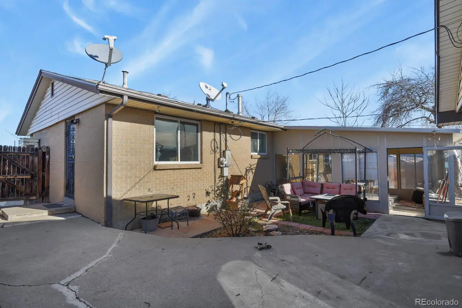 12232025213428 1600 19