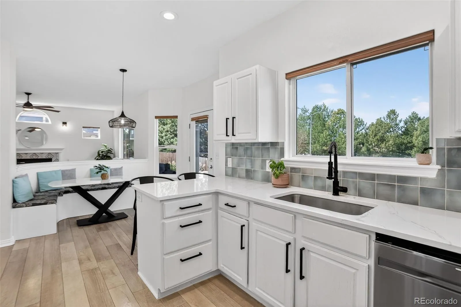 2901 S Tower Way Aurora CO 80013 MLS #REC5275402 05212026235834 1600 16