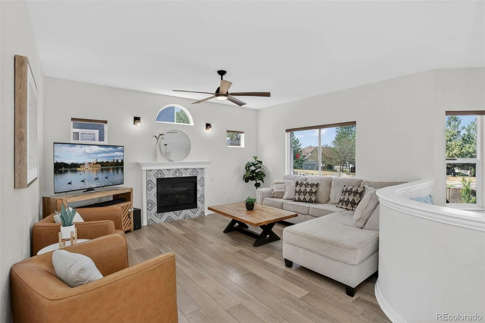 2901 S Tower Way Aurora CO 80013 MLS #REC5275402 05212026235834 1600 22