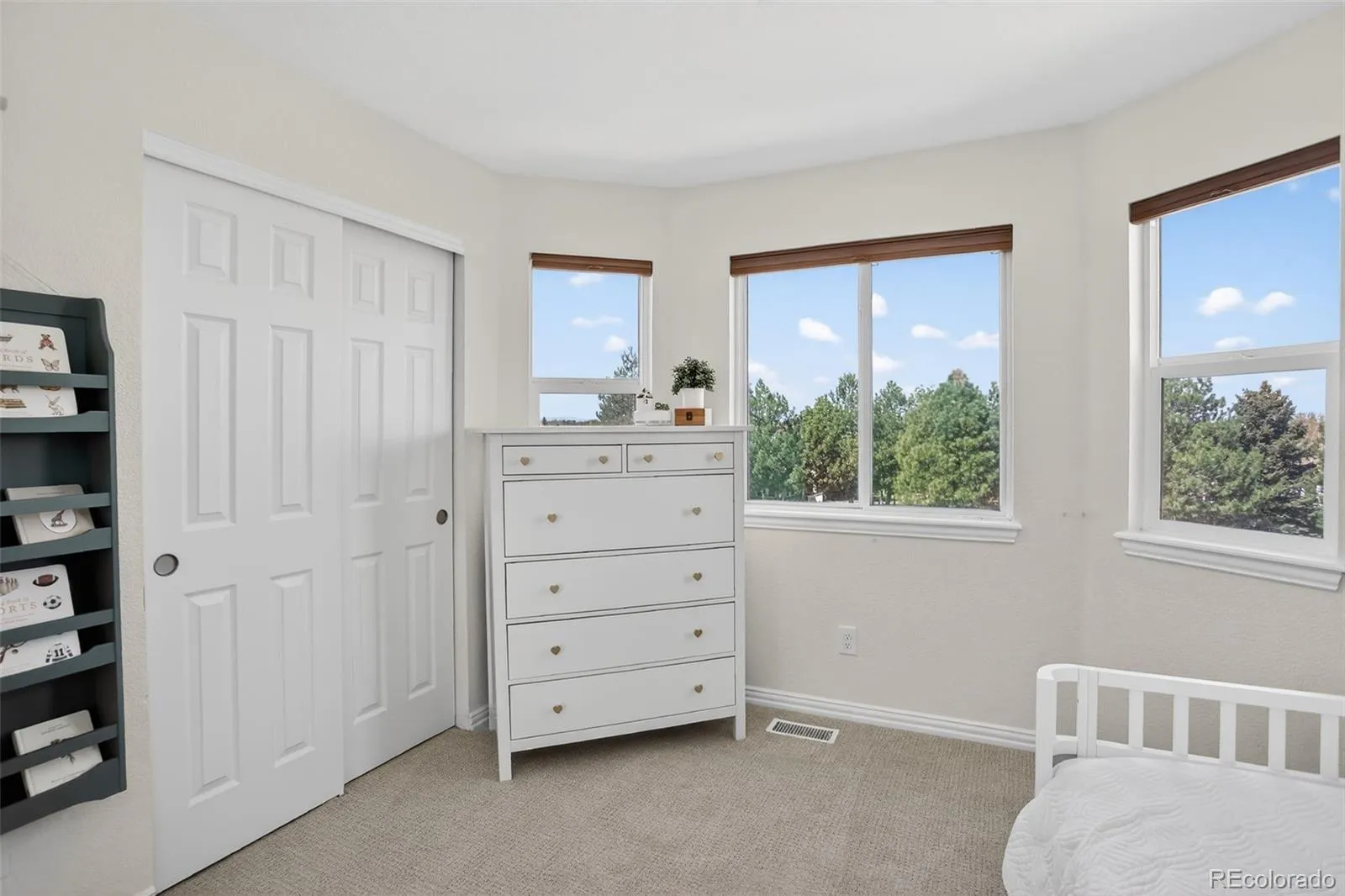 2901 S Tower Way Aurora CO 80013 MLS #REC5275402 05212026235834 1600 34